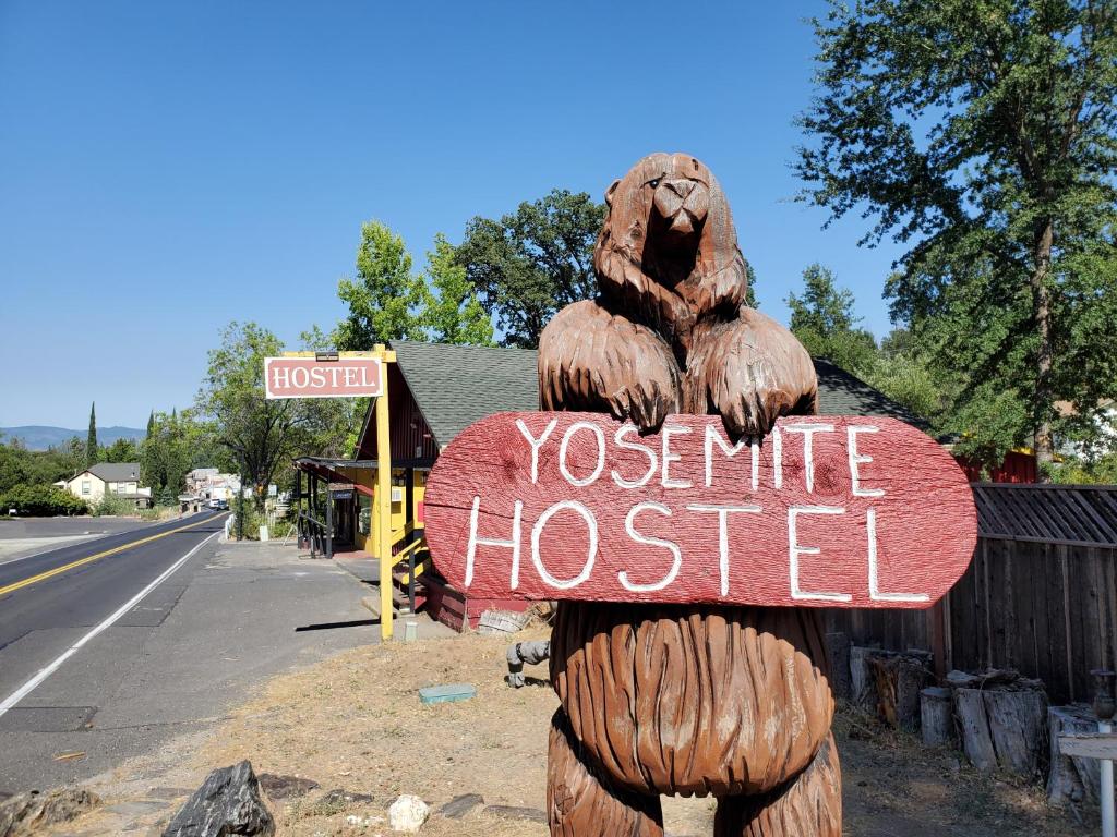 Yosemite International Hostel Main image 1